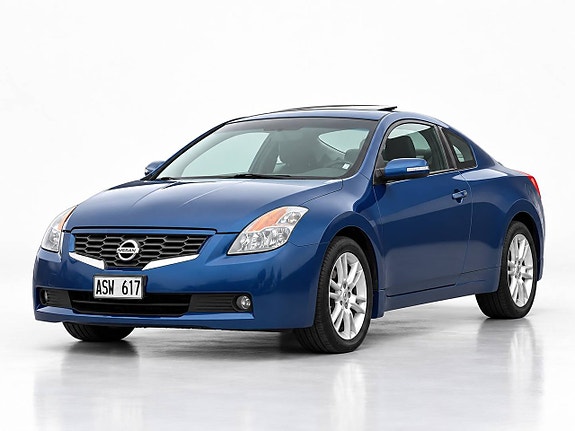 Nissan Altima 2 of 17
