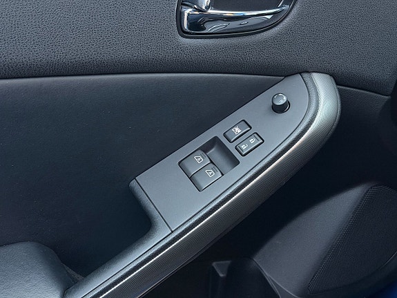 Nissan Altima 17 of 17