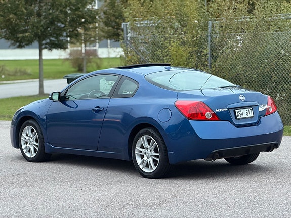 Nissan Altima 7 of 17