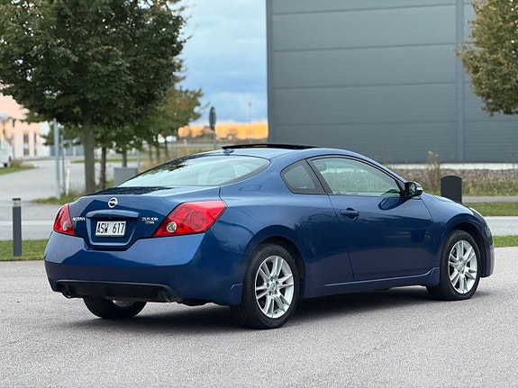 Nissan Altima 5 of 5