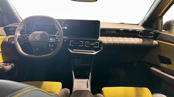 Renault 5 E-Tech 4 of 11