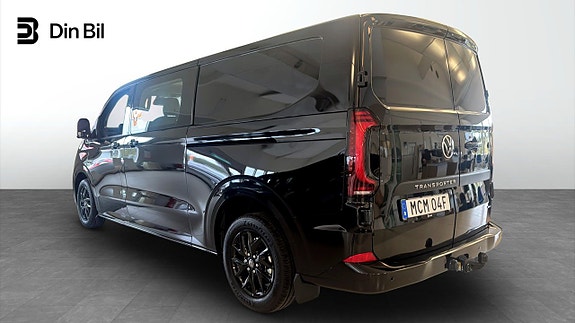 Volkswagen Transporter 3 of 5
