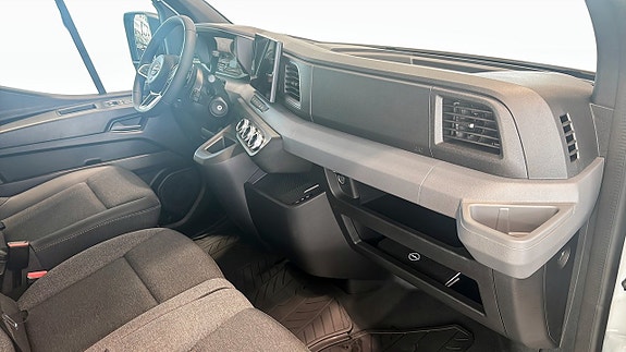 Nissan Interstar 3 of 5