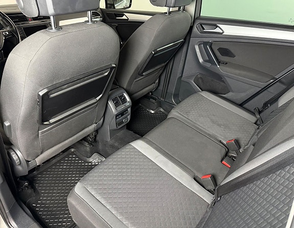 Volkswagen Tiguan 23 of 23