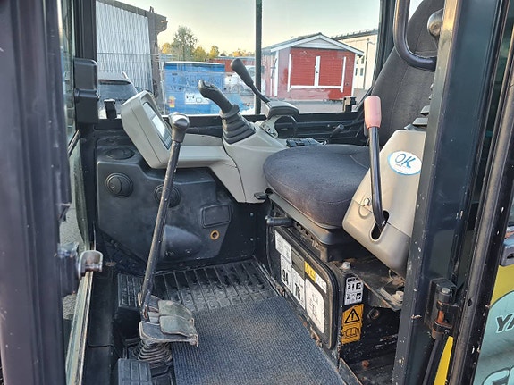 MINIGRÄVARE YANMAR SV 26 inkl. SNABBFÄSTE & 3st SKOPOR 7 of 9