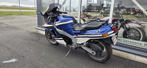 Kawasaki ZX-10 B 6 of 10
