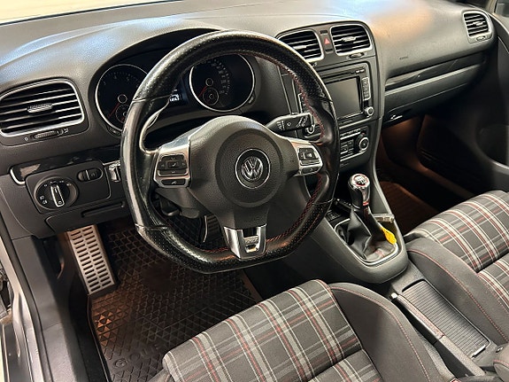 Volkswagen Golf I 9 of 10