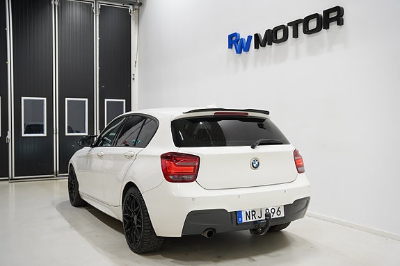 BMW 116i 4 of 20
