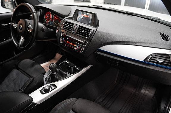 BMW 116i 8 of 20
