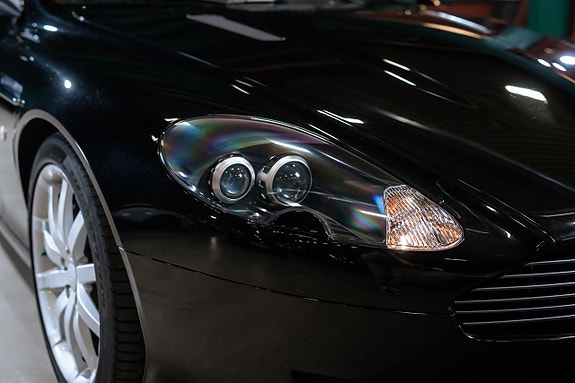 Aston Martin DB9 9 of 23
