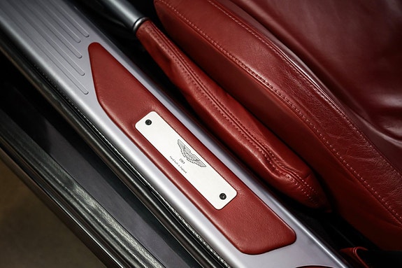 Aston Martin DB9 14 of 23