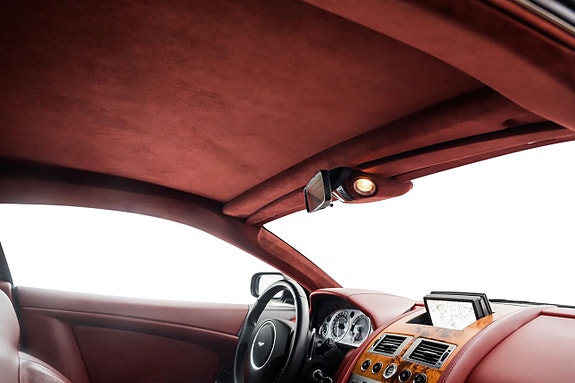 Aston Martin DB9 21 of 23