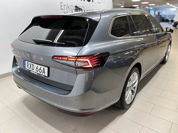 Skoda Superb 3 of 5