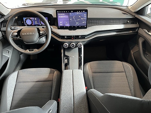 Skoda Superb 4 of 23