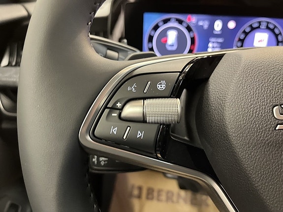 Skoda Superb 13 of 24