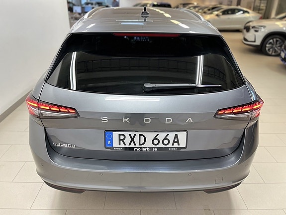 Skoda Superb 4 of 5