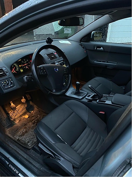 Volvo V50 5 of 5