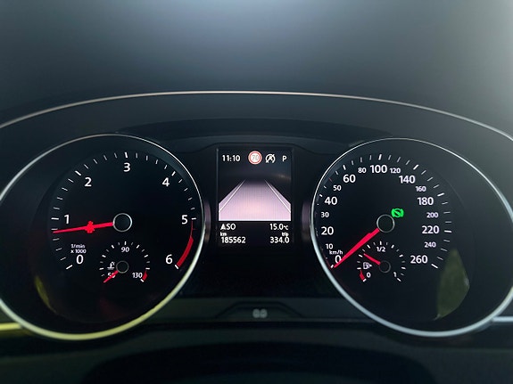Volkswagen Passat Alltrack 30 of 30