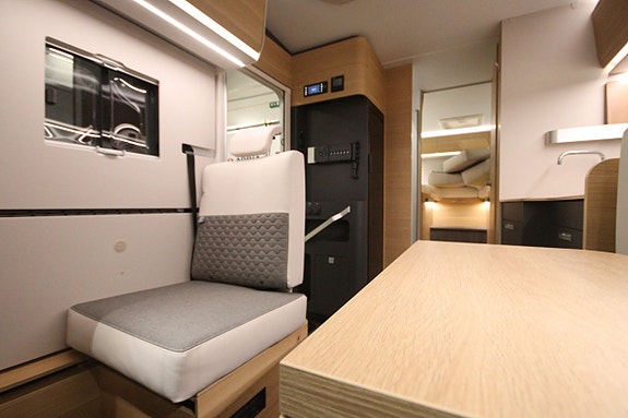 Adria Coral 60Y Edition 670 DL - Fiat HD 35L (140 hk) 11 of 22