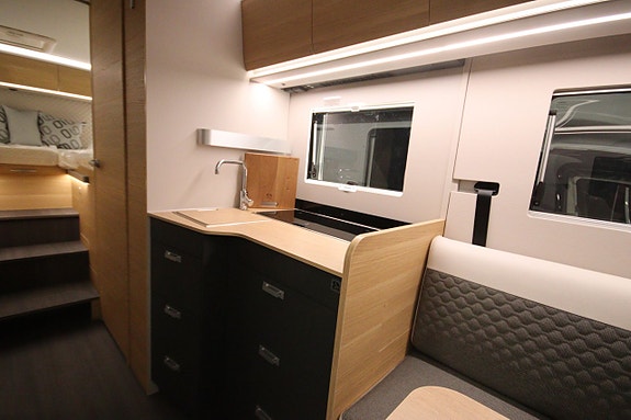 Adria Coral 60Y Edition 670 DL - Fiat HD 35L (140 hk) 9 of 22
