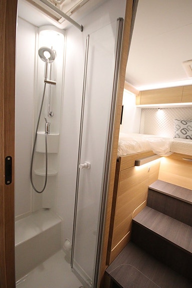 Adria Coral 60Y Edition 670 DL - Fiat HD 35L (140 hk) 20 of 22
