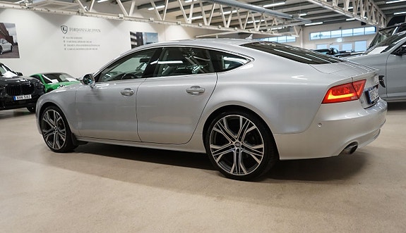 Audi A7 4 of 5