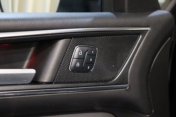 Ford S-MAX 17 of 27