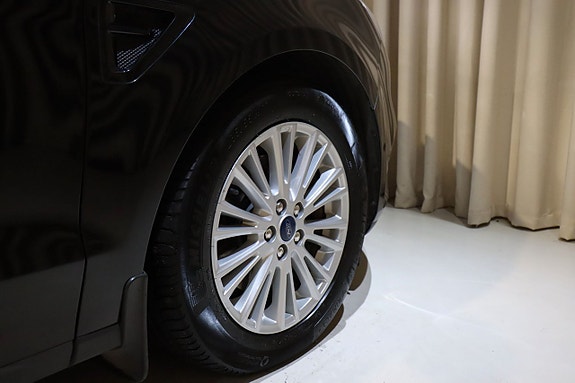 Ford S-MAX 12 of 27