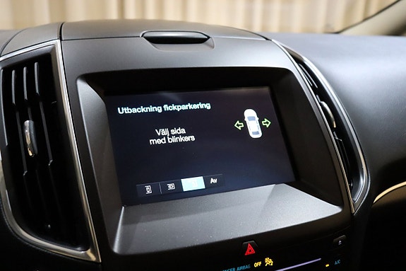 Ford S-MAX 24 of 27