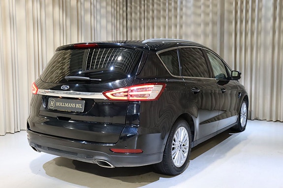 Ford S-MAX 9 of 27