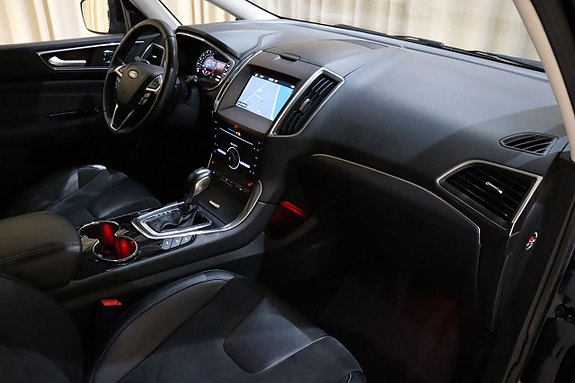 Ford S-MAX 26 of 27
