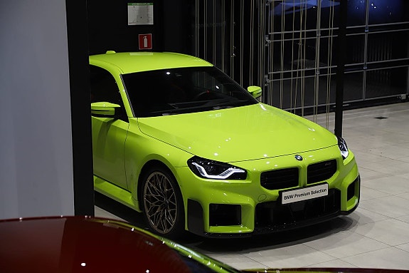 BMW M2 2 of 5