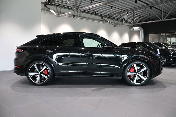 Porsche Cayenne 6 of 24