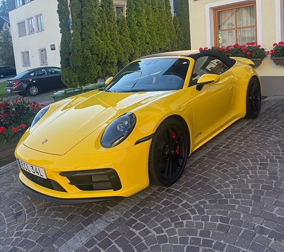 Porsche 911 Carrera GTS