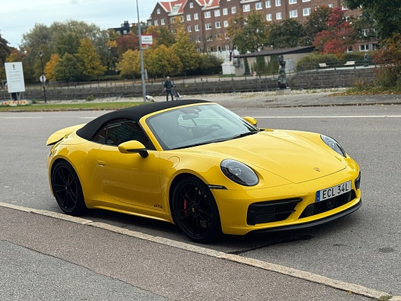 Porsche 911 Carrera GTS