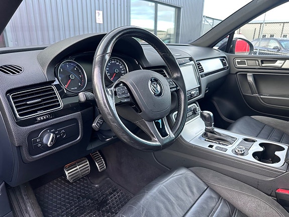 Volkswagen Touareg 12 of 25