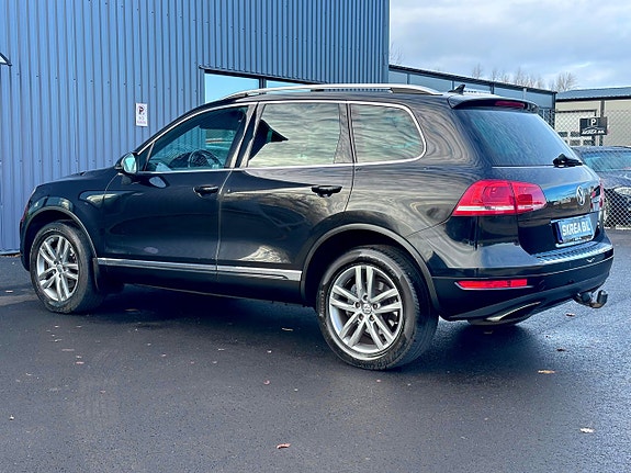 Volkswagen Touareg 8 of 25