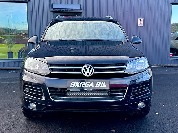 Volkswagen Touareg 3 of 25