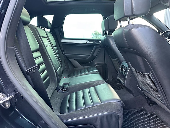 Volkswagen Touareg 21 of 25