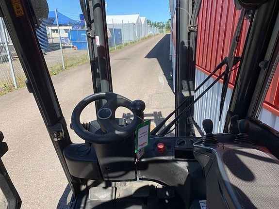 Linde E 16 C-02 4 of 4