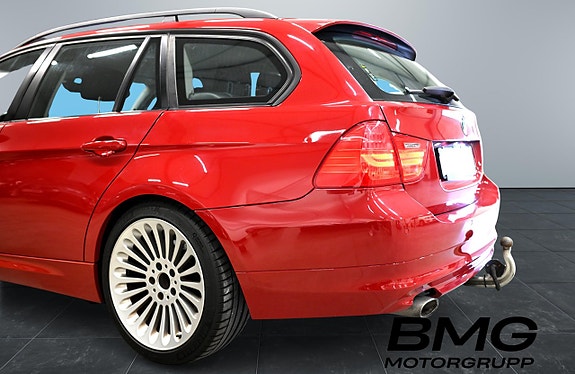 BMW 320 3 of 5