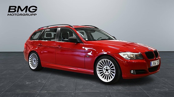 BMW 320 2 of 5