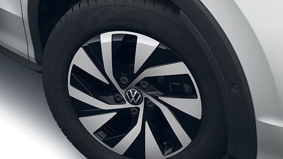 Volkswagen T-Roc 7 of 9