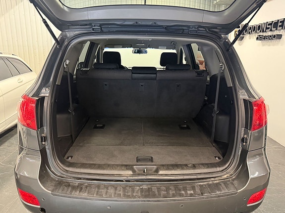 Hyundai Santa Fe 25 of 27