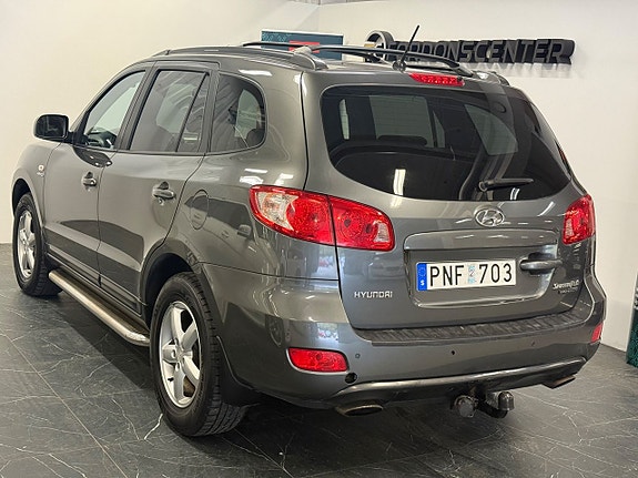 Hyundai Santa Fe 4 of 27