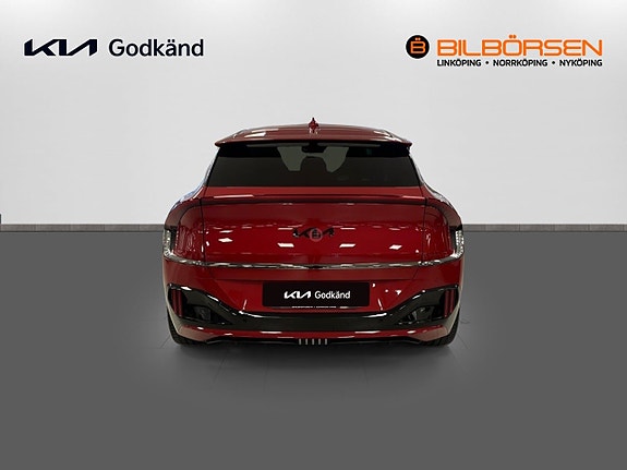 Kia EV6 5 of 17