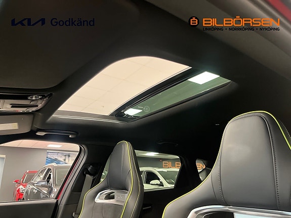 Kia EV6 16 of 17