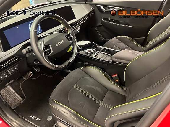 Kia EV6 7 of 17