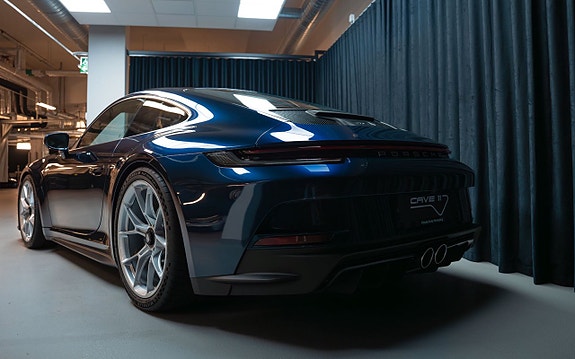 Porsche 911 3 of 5