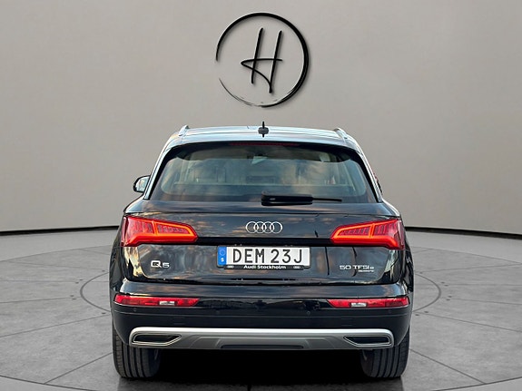 Audi Q5 4 of 5